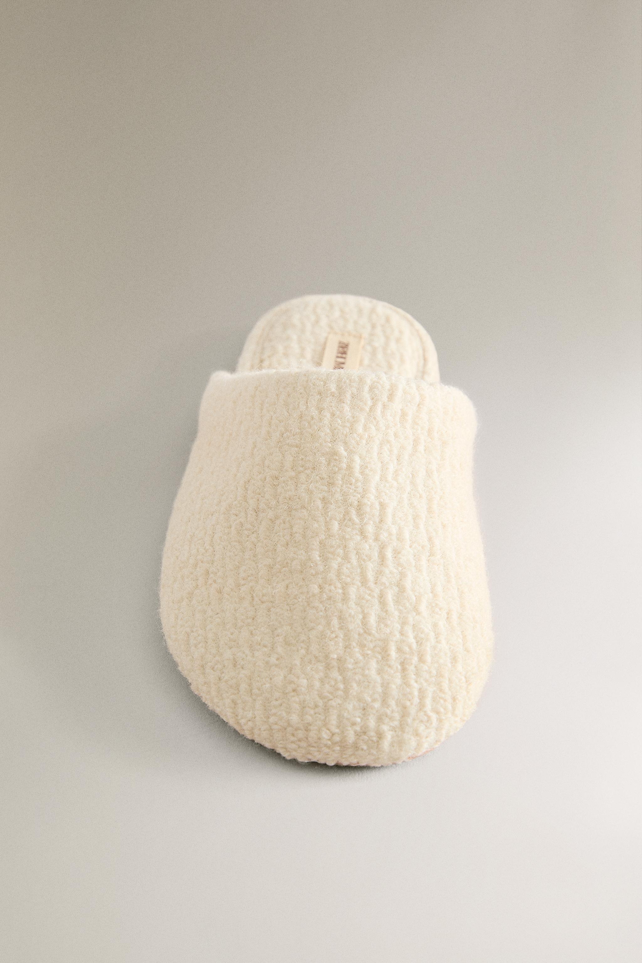 CHAUSSONS OUVERTS À L’ARRIÈRE LAINE